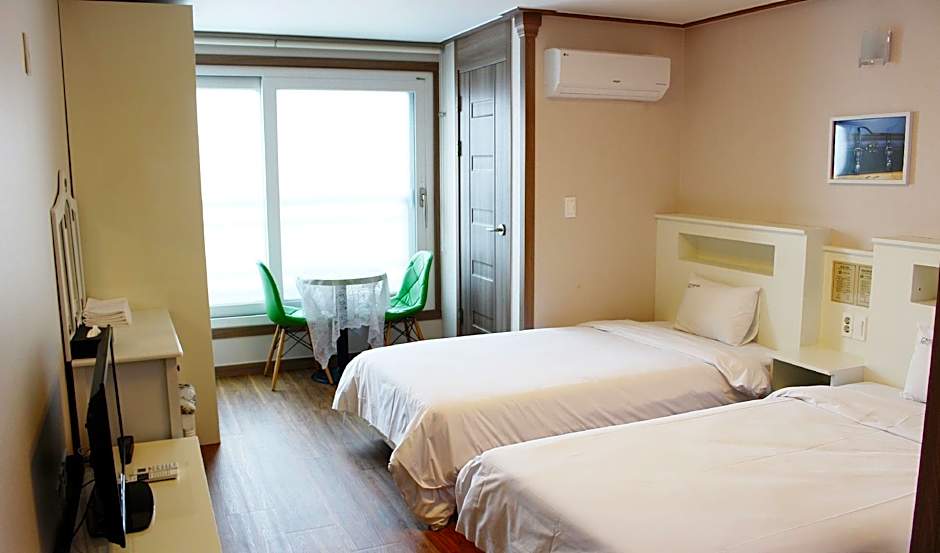 HY Choi Hostel
