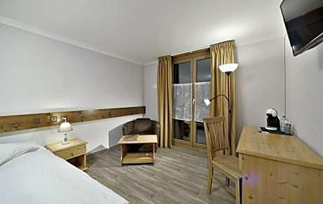 Superior Twin Room with Balcony