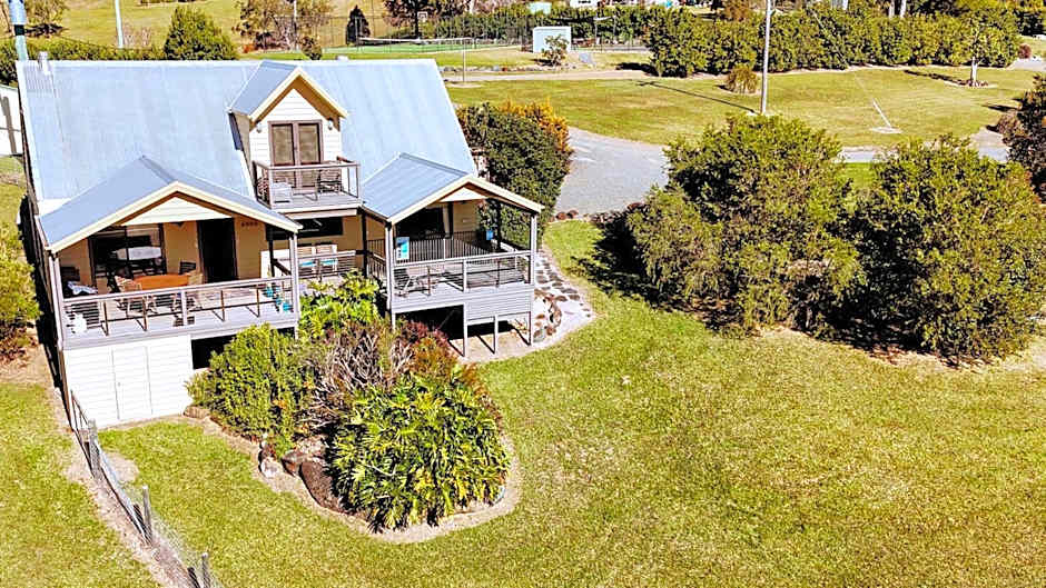 Clarendon Forest Retreat