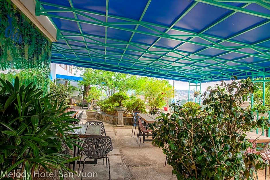 Giai Dieu Melody Hotel