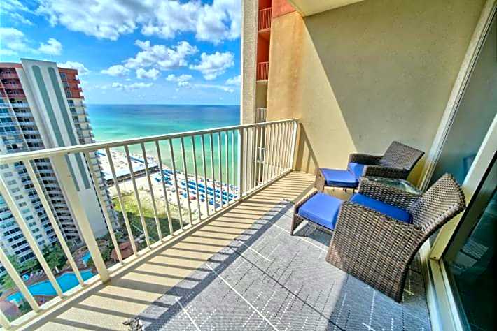 Deluxe Beachfront Studio, Shores of Panama, Oceanviews and Updated