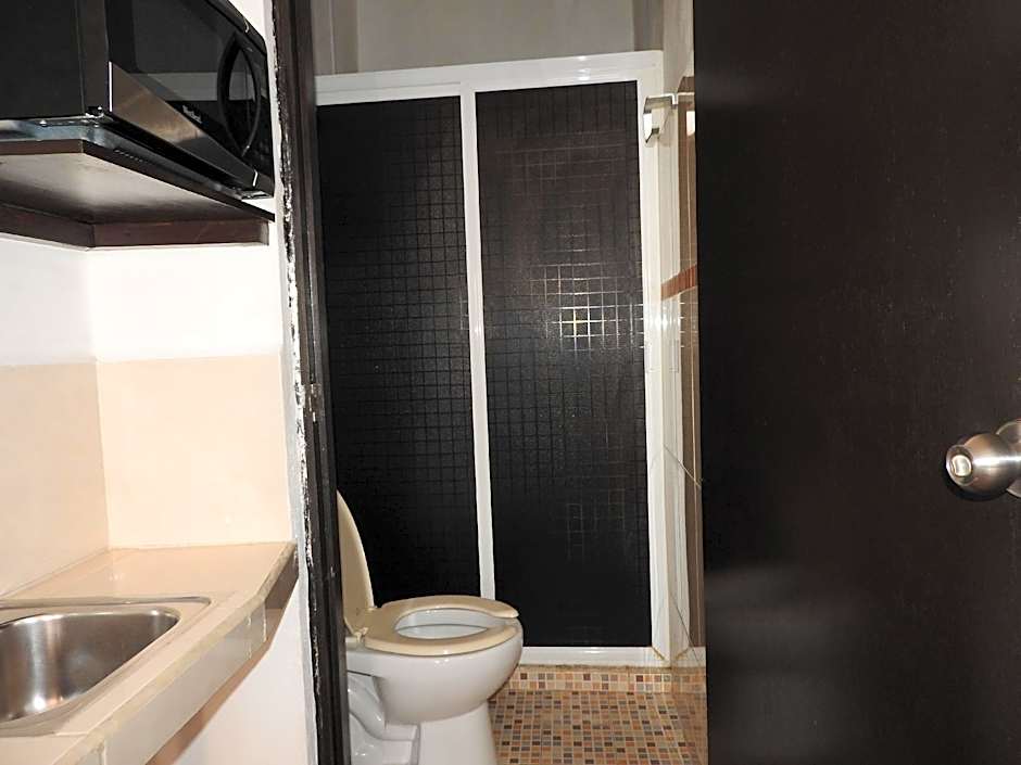 Easy Hotel