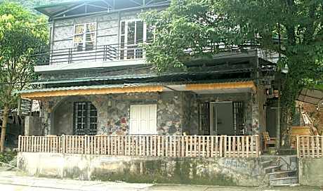 Ha Giang Creekside Homestay & Hostel