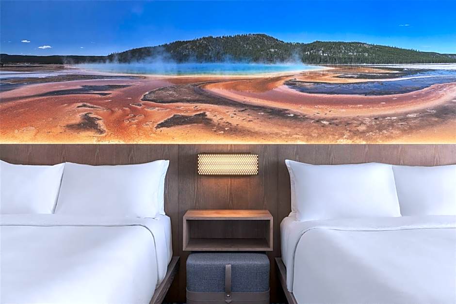 Starlite Yellowstone, Tapestry Collection by Hilton