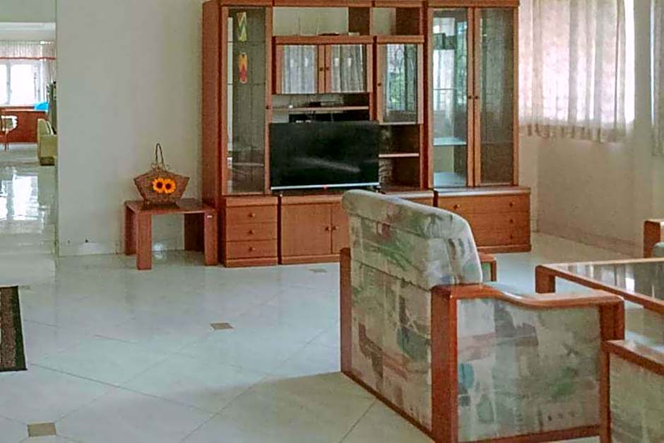 Villa Lotus E06 Syariah RedPartner – Puncak, OH