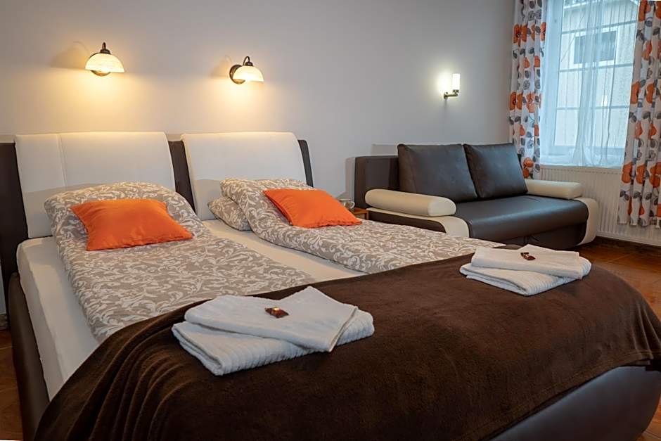 F57 - Frankó Családi Panzió