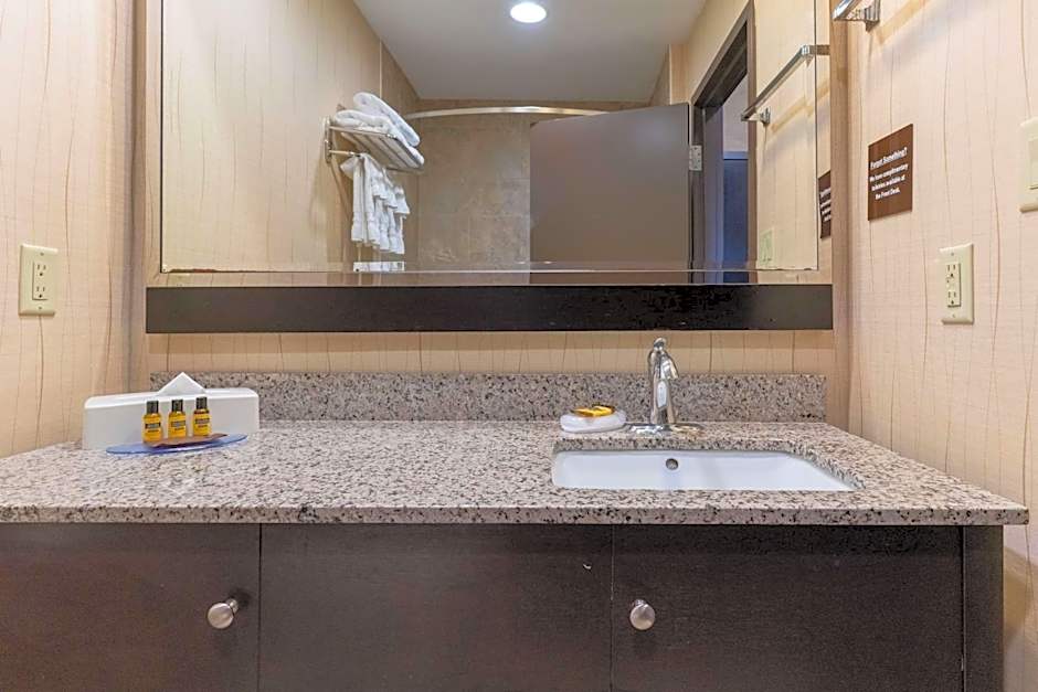 Best Western Plus South Edmonton Inn & Suites