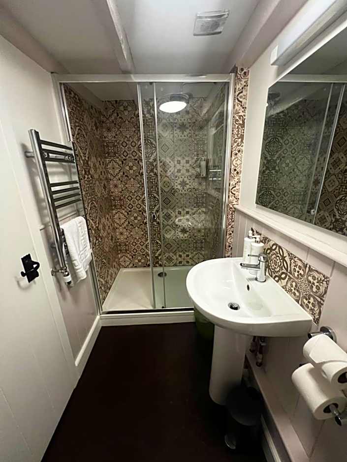 The Lion, Tredington