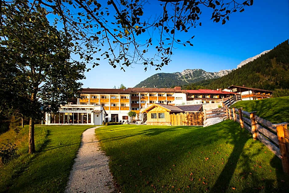 Alm- & Wellnesshotel Alpenhof