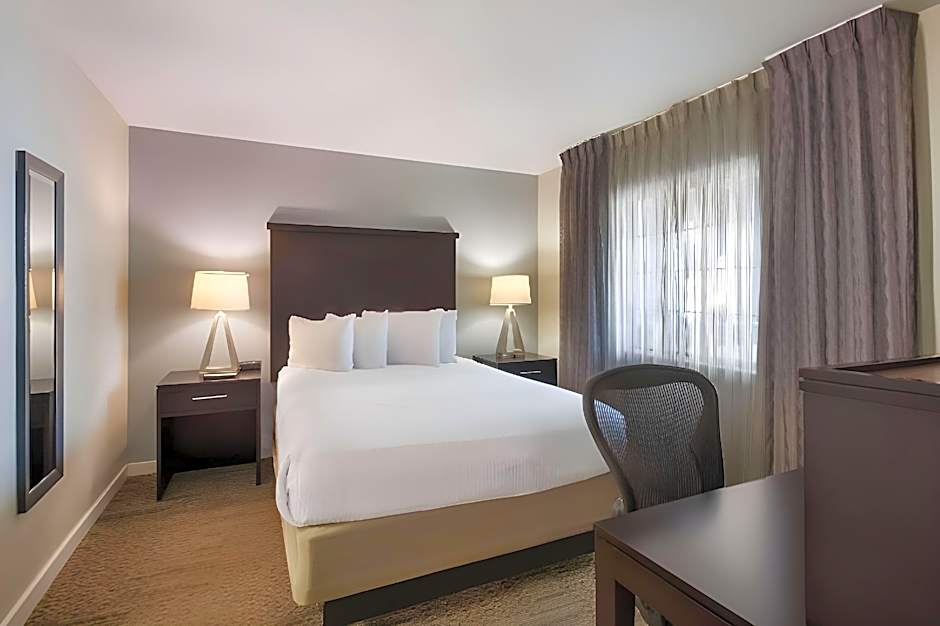 Sonesta ES Suites Dulles Airport
