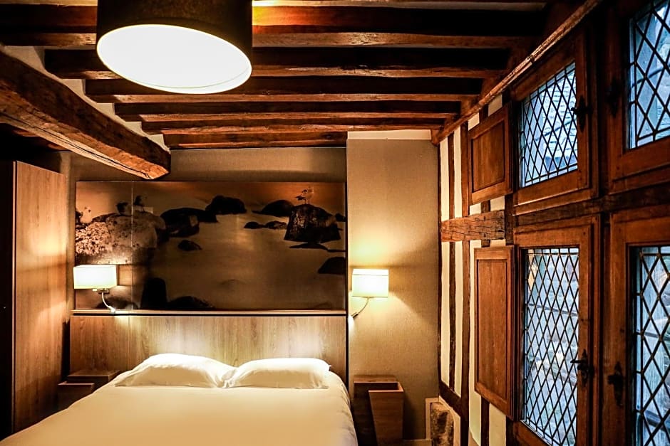 Mouton Blanc Hotel