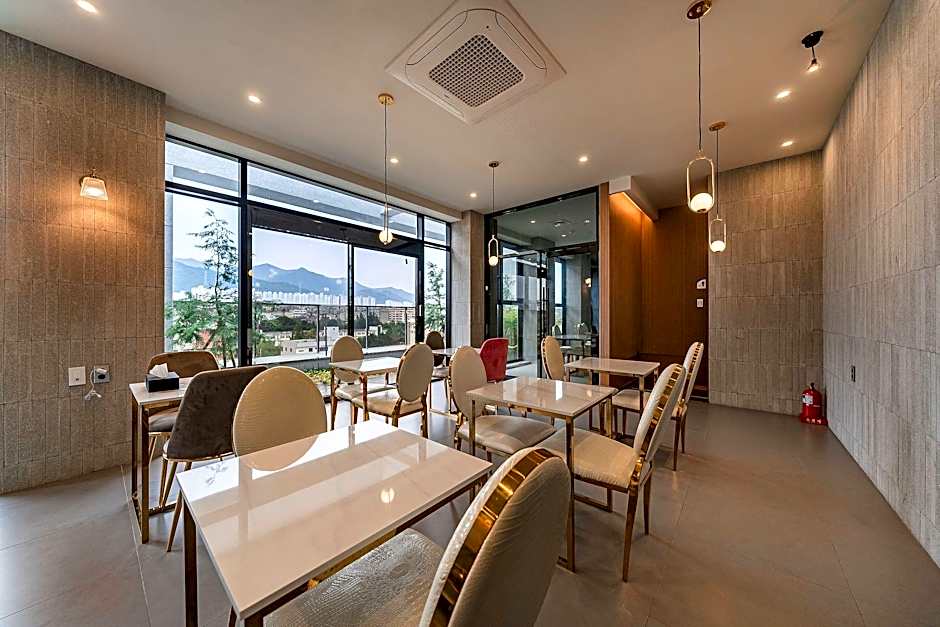 Yangsan Seochang Brown Dot Hotel