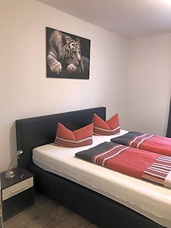 Rental-Budget-Mobility bath-Garden View-FeWo 11/12