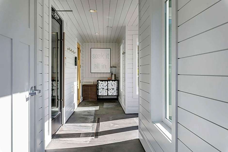 UpValley Inn & Hot Springs, Ascend Hotel Collection 
