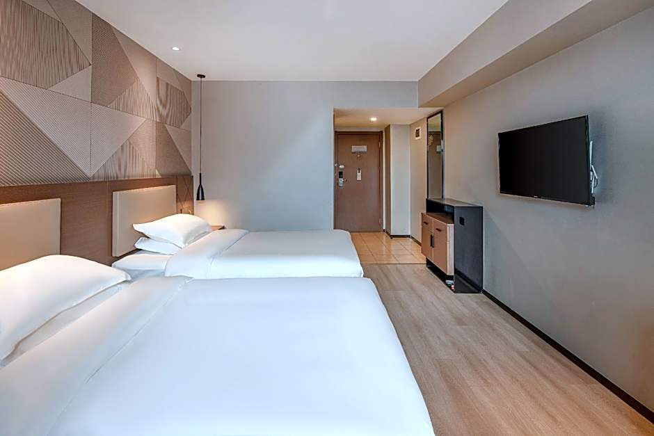 Borrman Hotel Mianyang Fucheng District High-speed Railway Station