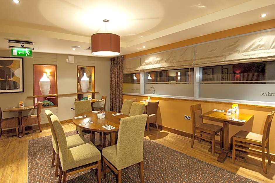 Premier Inn Liverpool John Lennon Airport