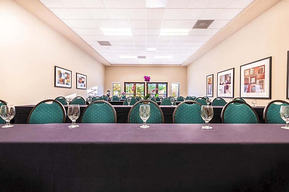 Gaia Hotel & Spa Redding, an Ascend Collection Hotel