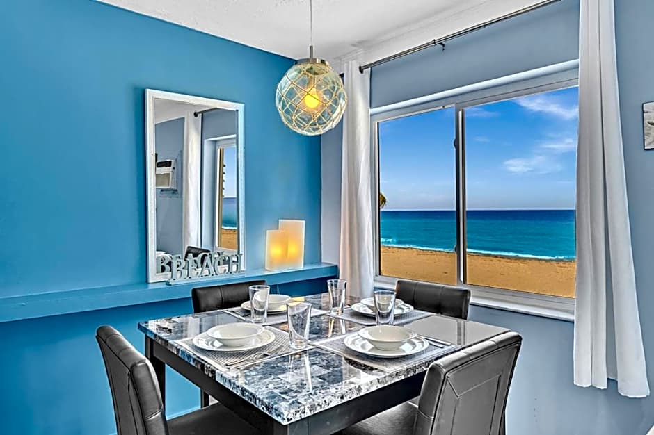 Walkabout 8 Tower Suite with Panoramic Ocean Views