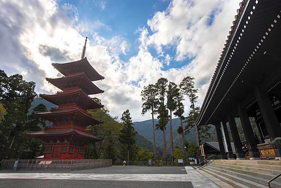 TEMPLE HOTEL HABANOBO