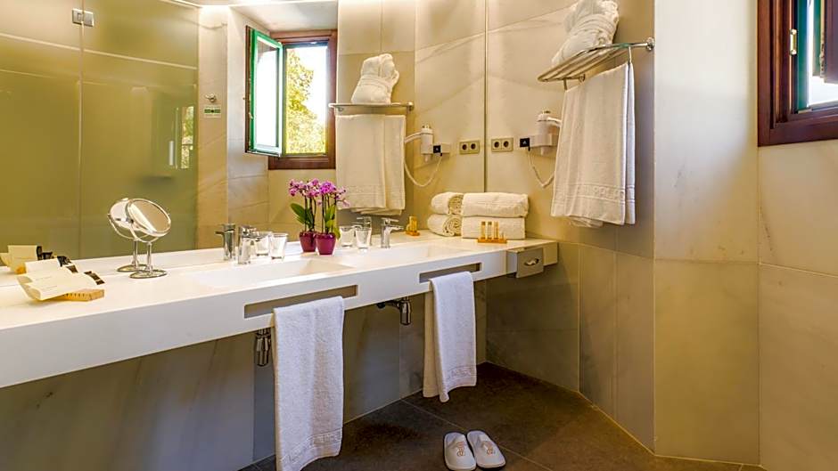 Alhambra Palace Hotel