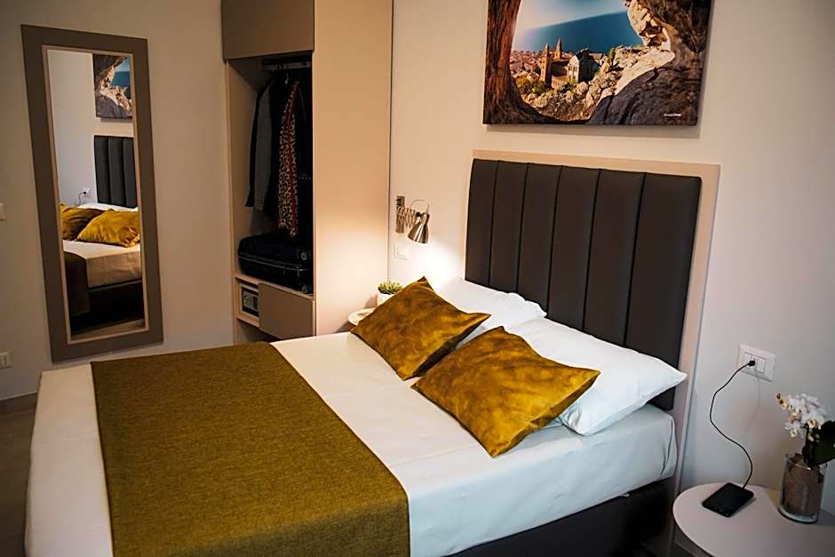 YEASY smart rooms Cefalù