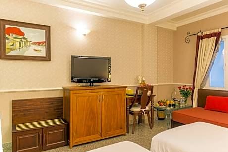Classic Twin Room with Window