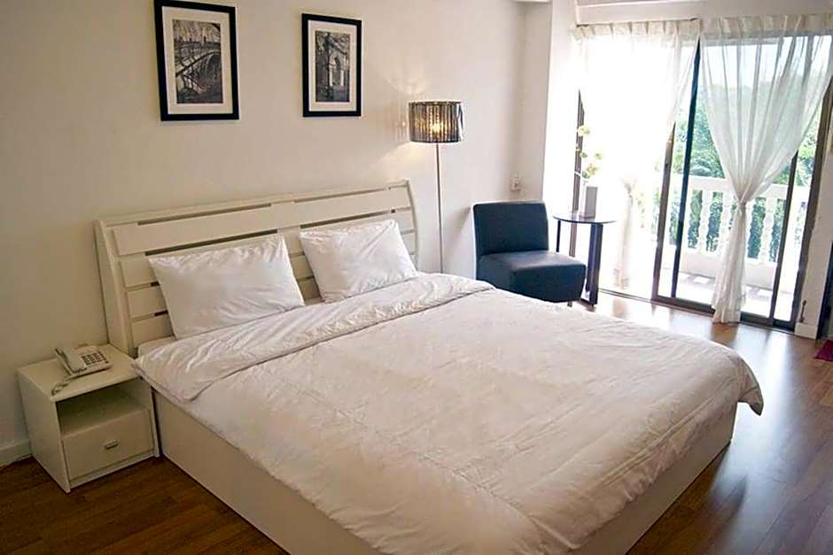 Good Houses Apartment