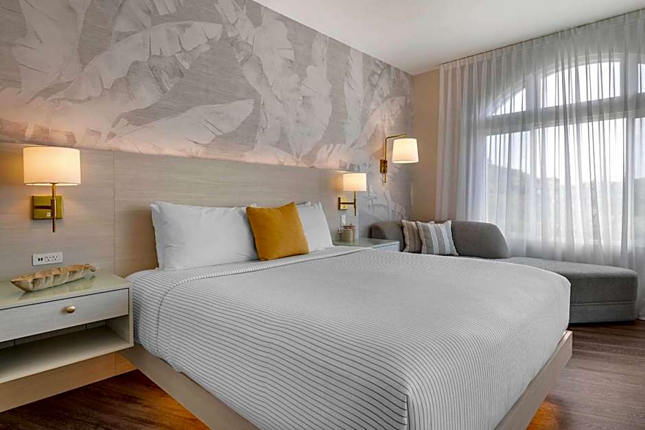 Cambria Hotel Calabasas - Malibu