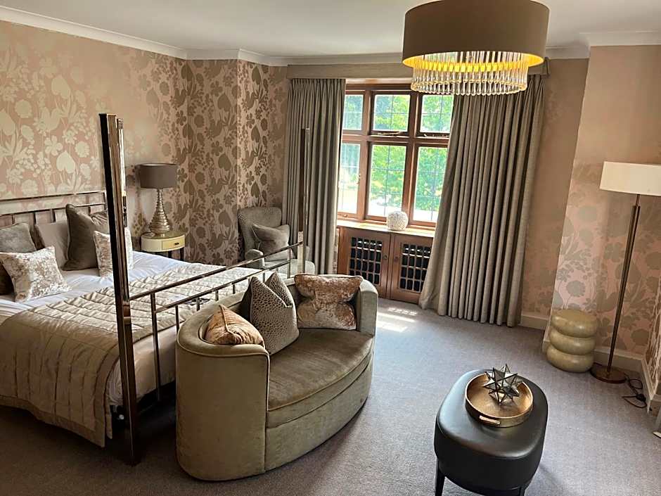 Hogarths Stone Manor