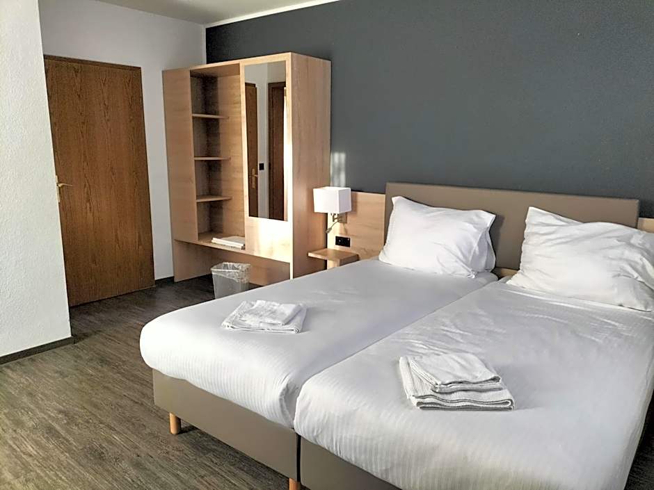 B3 Hotel