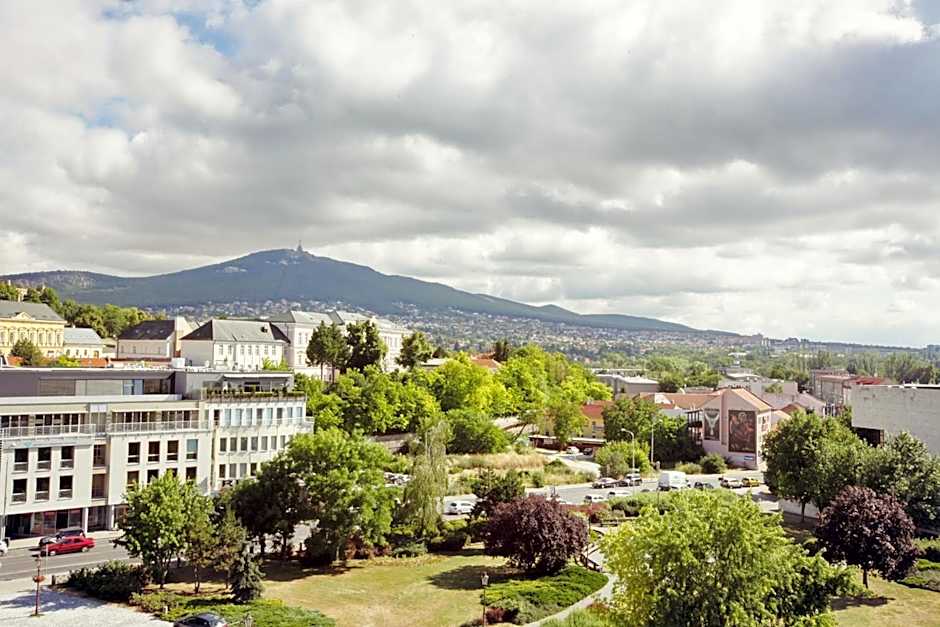 City Hotel Nitra with free parking