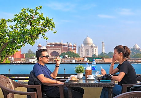 Hotel Kamal ( Nearest to Taj Mahal )