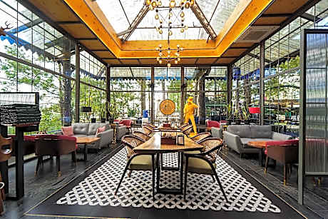 Kasauli Hills Resorts