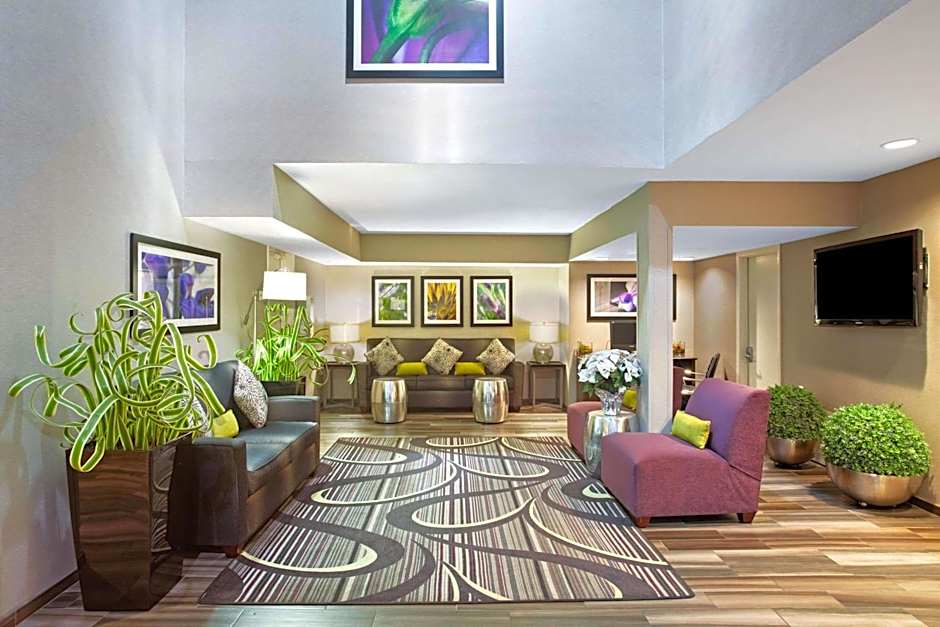 La Quinta Inn & Suites by Wyndham San Marcos