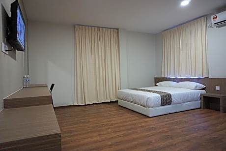 Large Double Room