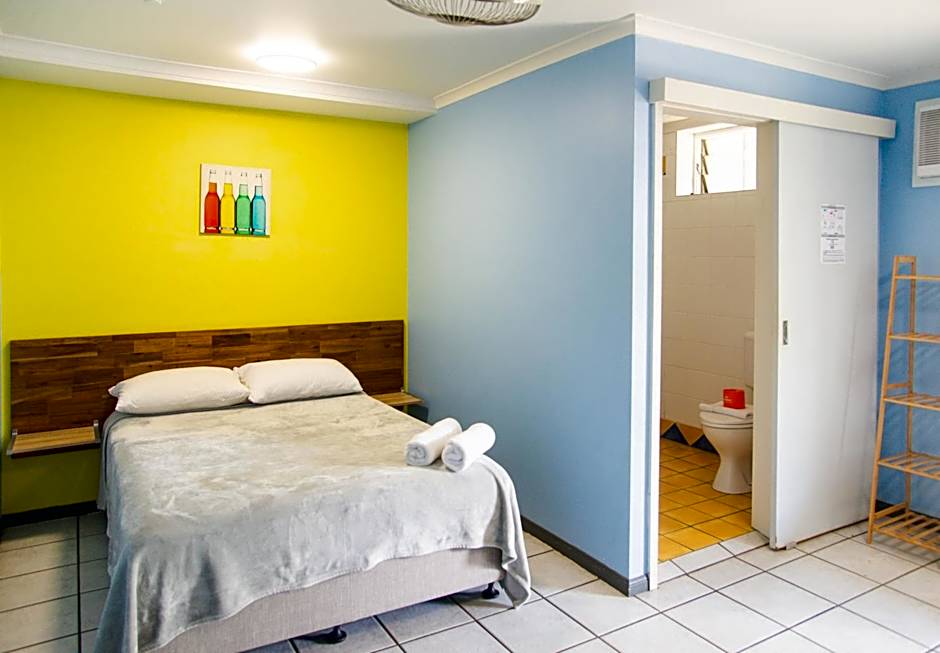 Caravella Backpackers