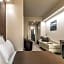 Astoria Deluxe rooms