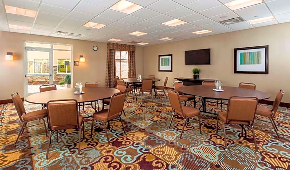 Homewood Suites By Hilton Akron/Fairlawn