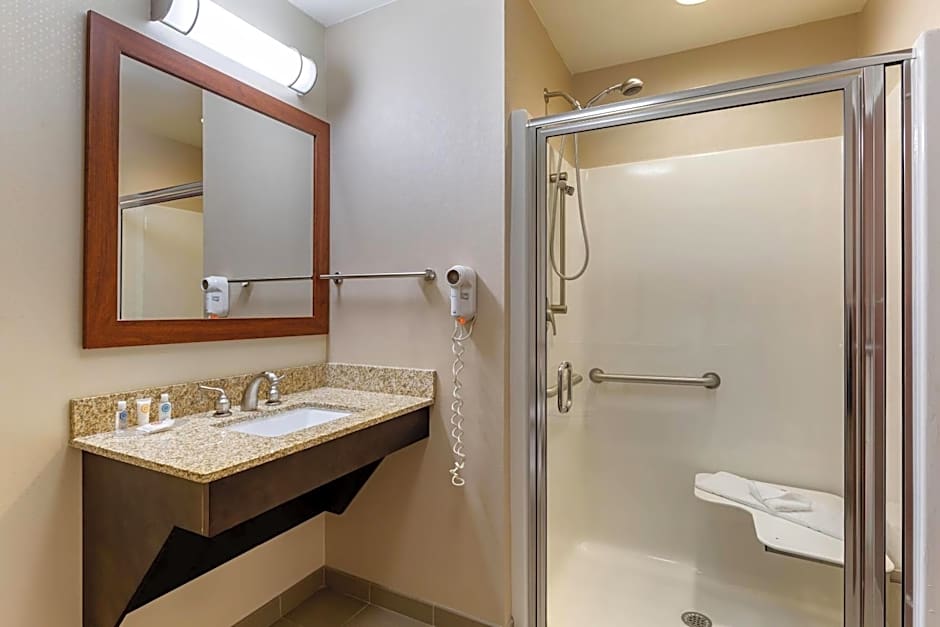 Comfort Inn Aikens Center