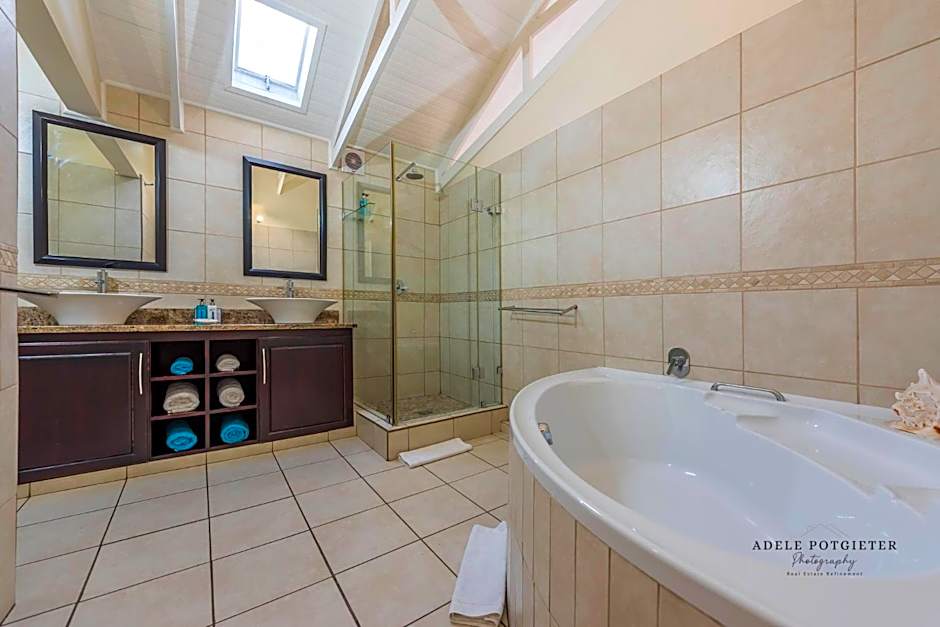 Aquamarine Guest House