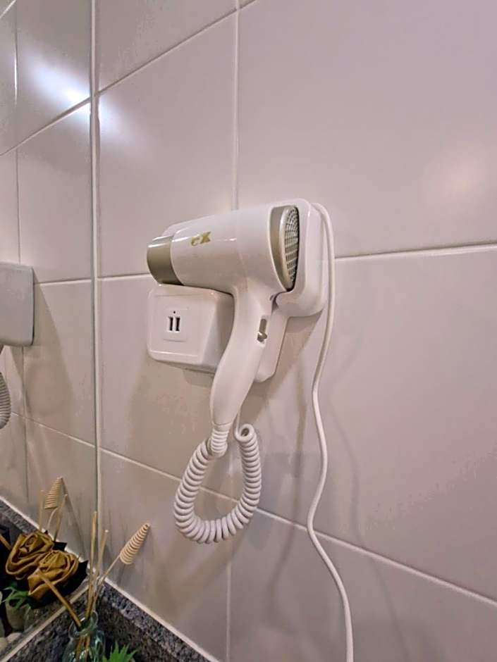 Studio 20 m2 , piscina , wifi, ar , smart Tv