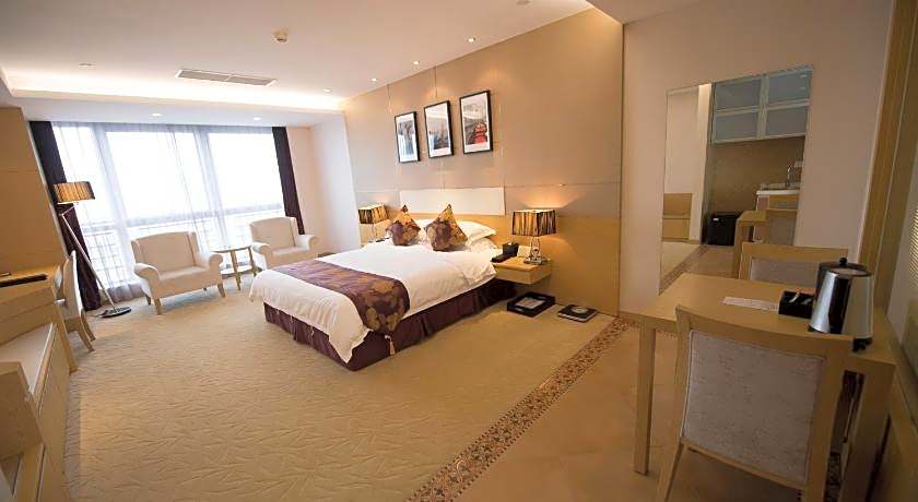 Suzhou Sun Plaza Hotel