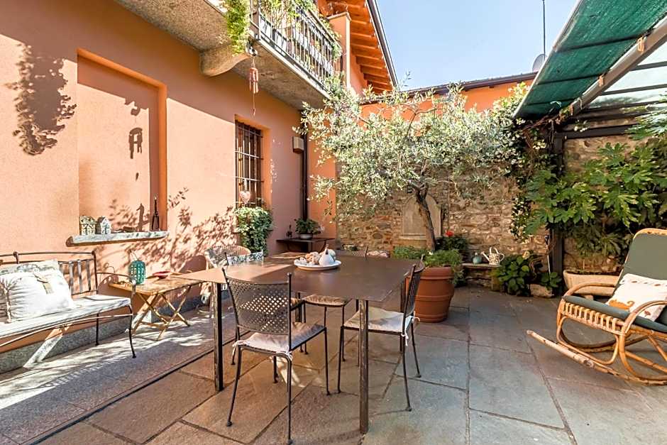 A due passi dal Castello