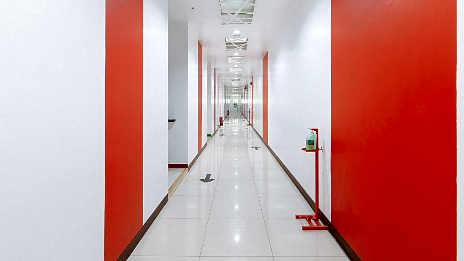 RedDoorz @ EL Highway Hotel Bulacan 