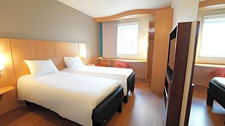 Room with 2 Single Beds