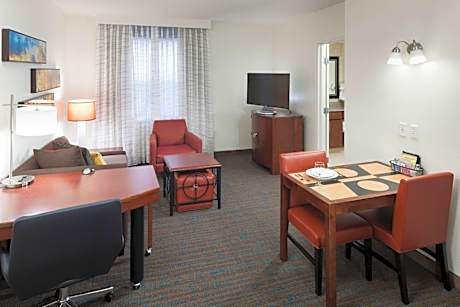 One-Bedroom King Suite with Sofa Bed - Hearing Accessible