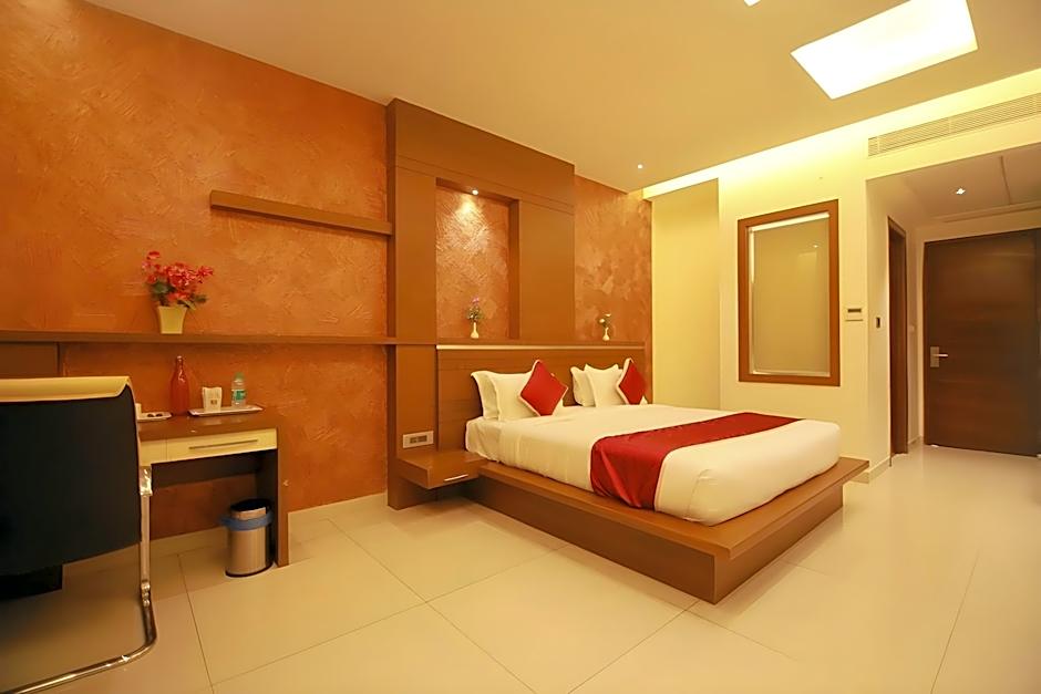 Hotel Pioneer Grand Palace