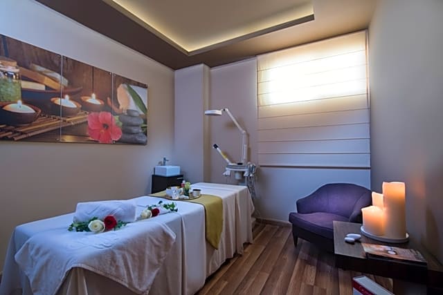 El Embajador, a Royal Hideaway Hotel