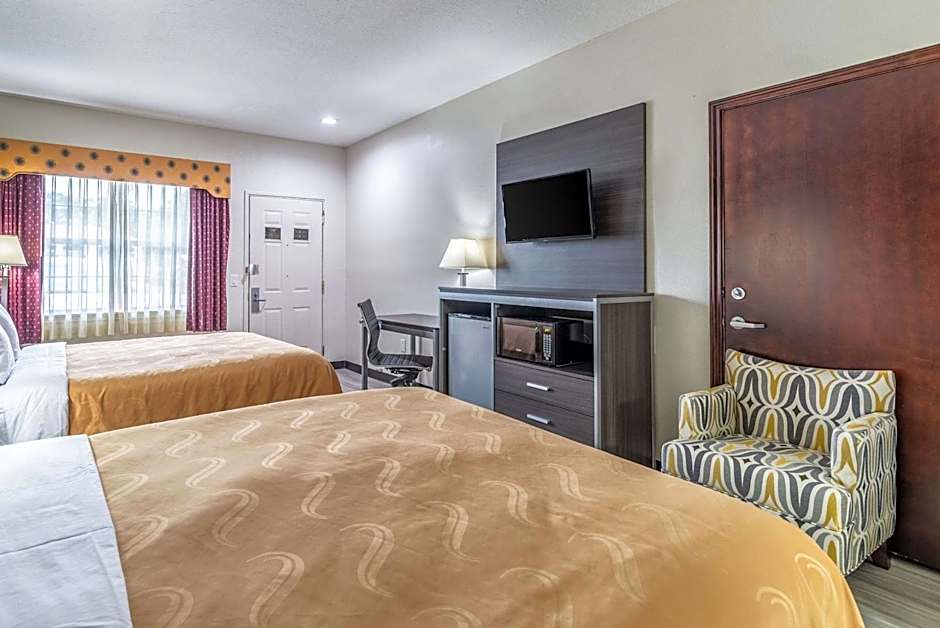Quality Inn & Suites Canton
