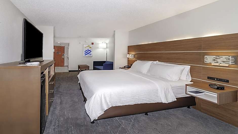 Holiday Inn Express Hotel & Suites Walterboro I-95 By IHG